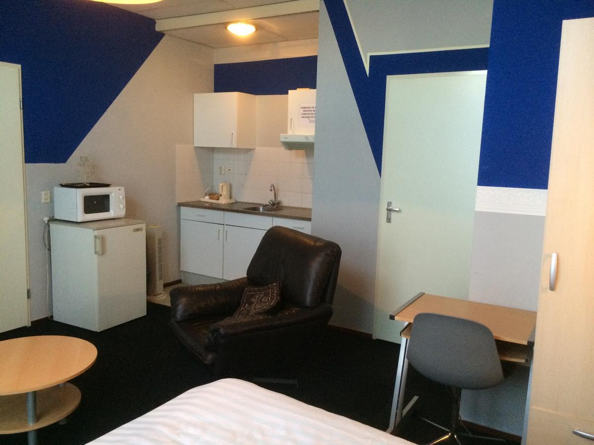 Hotel De Blauwe Vogel Bergen op Zoom Habitación foto